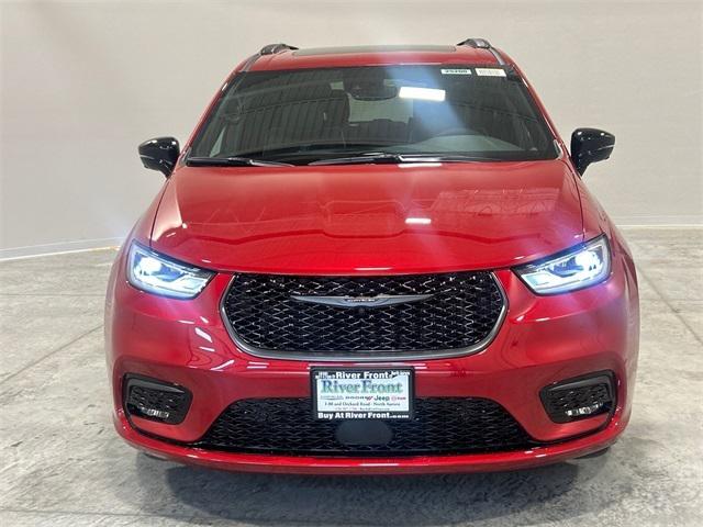 2025 Chrysler Pacifica Hybrid PACIFICA PLUG-IN HYBRID S APPEARANCE
