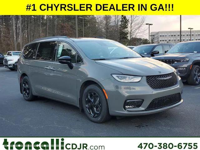 2025 Chrysler Pacifica Hybrid PACIFICA PLUG-IN HYBRID S APPEARANCE