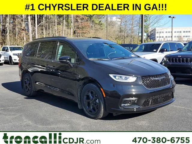 2025 Chrysler Pacifica Hybrid PACIFICA PLUG-IN HYBRID S APPEARANCE