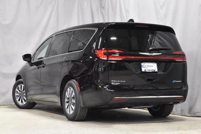 2025 Chrysler Pacifica Hybrid PACIFICA PLUG-IN HYBRID SELECT