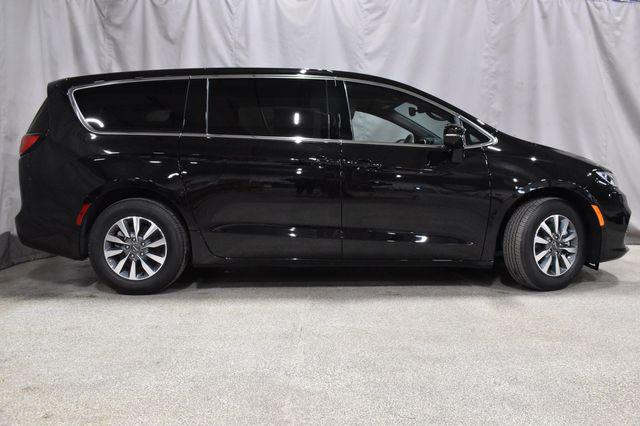 2025 Chrysler Pacifica Hybrid PACIFICA PLUG-IN HYBRID SELECT