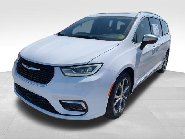 2025 Chrysler Pacifica PACIFICA PINNACLE