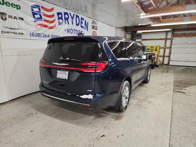 2025 Chrysler Pacifica PACIFICA SELECT AWD