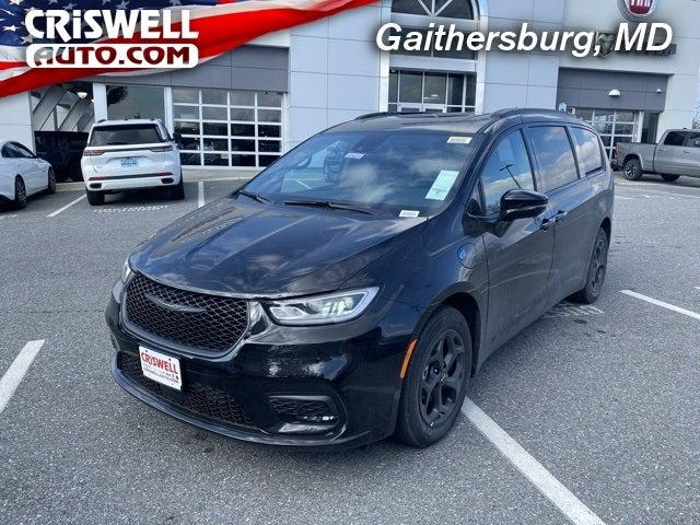 2025 Chrysler Pacifica Hybrid PACIFICA PLUG-IN HYBRID S APPEARANCE