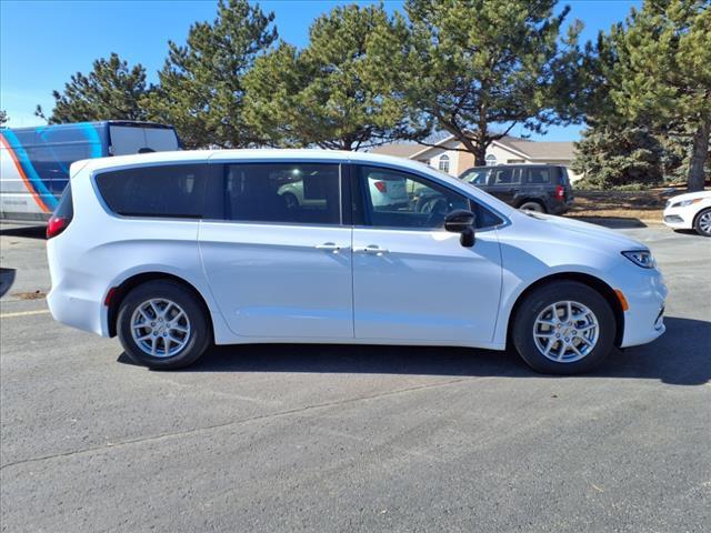 2025 Chrysler Pacifica PACIFICA SELECT