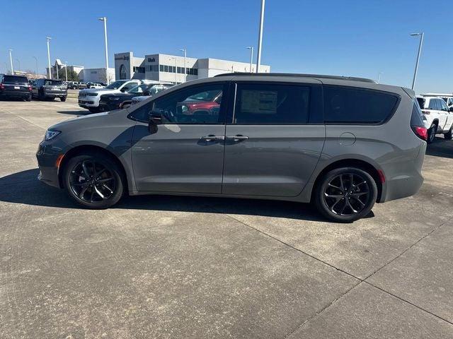 2025 Chrysler Pacifica PACIFICA LIMITED