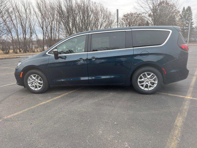 2025 Chrysler Pacifica PACIFICA SELECT
