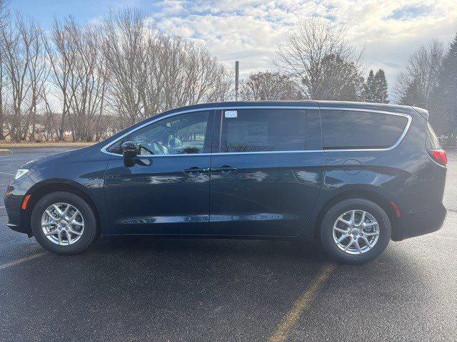 2025 Chrysler Pacifica PACIFICA SELECT