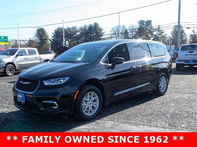 2025 Chrysler Pacifica PACIFICA SELECT