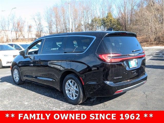 2025 Chrysler Pacifica PACIFICA SELECT