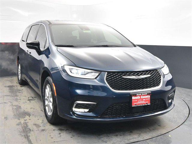 2025 Chrysler Pacifica PACIFICA SELECT