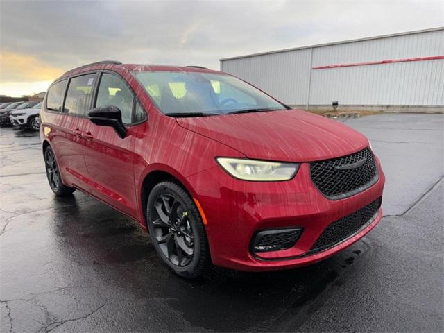 2025 Chrysler Pacifica PACIFICA LIMITED