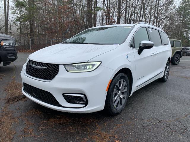 2025 Chrysler Pacifica Hybrid PACIFICA PLUG-IN HYBRID PINNACLE