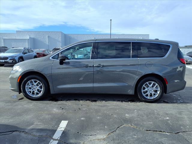 2025 Chrysler Pacifica PACIFICA SELECT