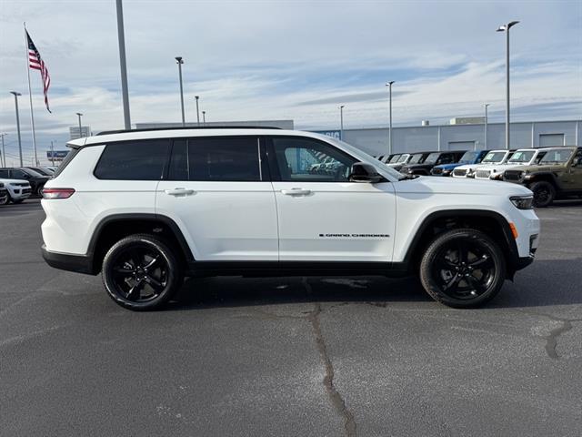 2025 Jeep Grand Cherokee GRAND CHEROKEE L LIMITED 4X2