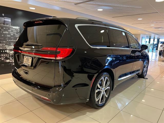 2025 Chrysler Pacifica PACIFICA PINNACLE