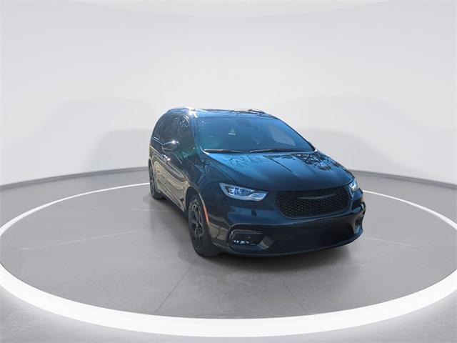 2025 Chrysler Pacifica Hybrid PACIFICA PLUG-IN HYBRID S APPEARANCE