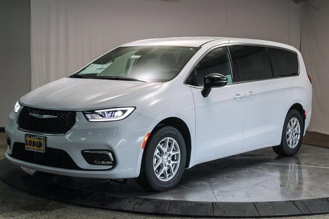 2025 Chrysler Pacifica PACIFICA SELECT