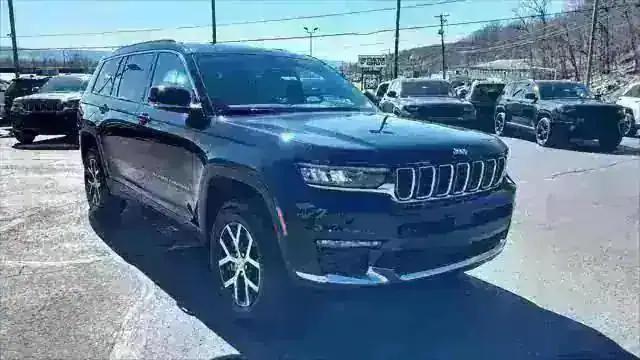 2025 Jeep Grand Cherokee GRAND CHEROKEE L LIMITED 4X4