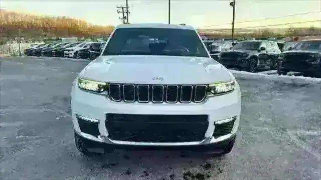 2025 Jeep Grand Cherokee GRAND CHEROKEE L LIMITED 4X4