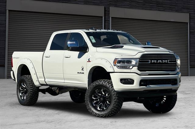 2024 RAM Ram 3500 RAM 3500 LARAMIE CREW CAB 4X4 64 BOX