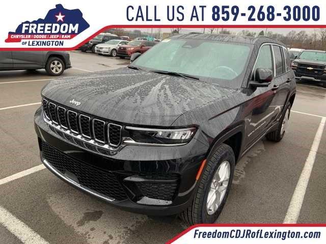 2025 Jeep Grand Cherokee GRAND CHEROKEE LAREDO X 4X4