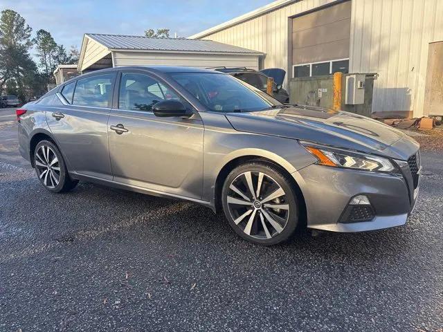 2022 Nissan Altima SR Intelligent AWD