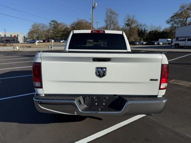 2022 RAM 1500 Classic SLT Crew Cab 4x2 57 Box