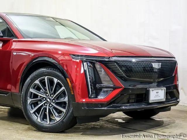 2025 Cadillac iQ Sport 2 RWD