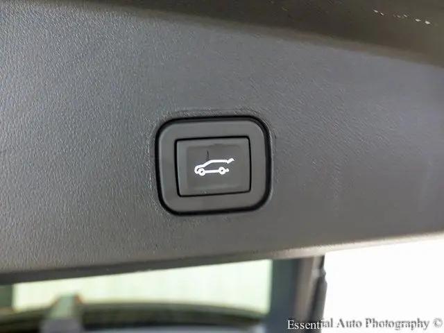 2025 Cadillac iQ Sport 2 RWD