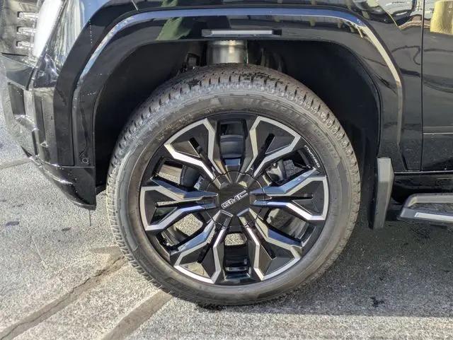 2025 GMC Sierra Extended Range Denali