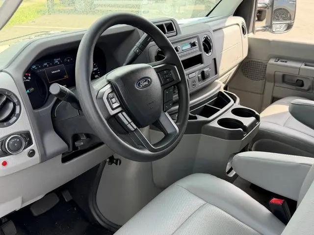 2025 Ford E-350 Cutaway E-Series Cutaway