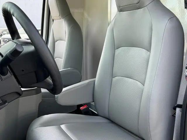 2025 Ford E-350 Cutaway E-Series Cutaway
