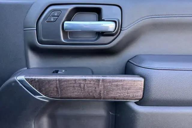 2021 GMC Sierra 3500HD 4WD Crew Cab Standard Bed Denali
