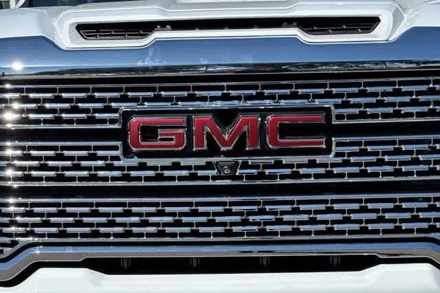 2021 GMC Sierra 3500HD 4WD Crew Cab Standard Bed Denali