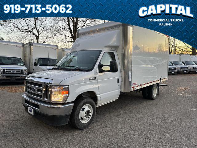 2025 Ford E-350 Cutaway 14FT BOX/SIDE DOOR