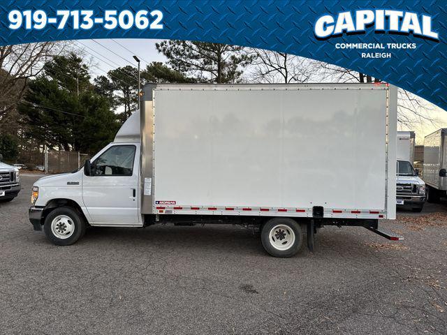 2025 Ford E-350 Cutaway 14FT BOX/SIDE DOOR