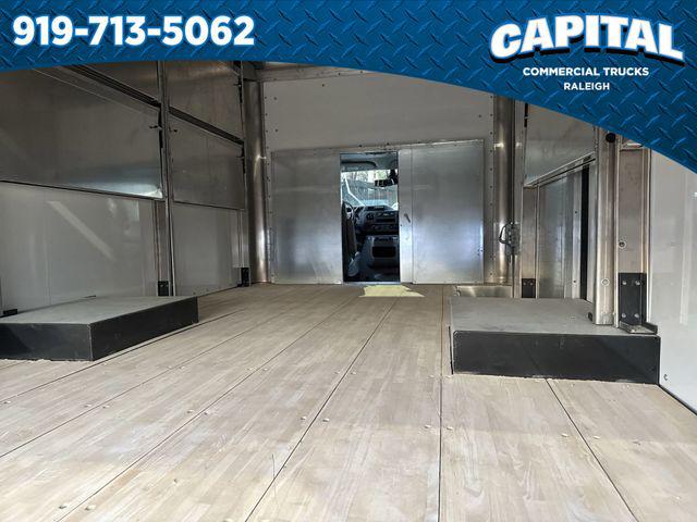2025 Ford E-350 Cutaway 14FT BOX/SIDE DOOR