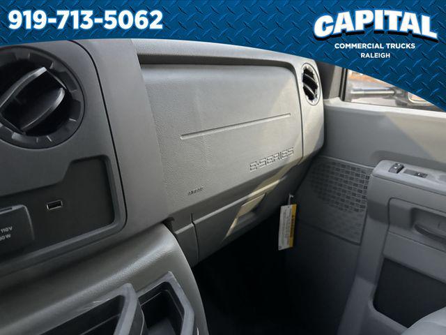 2025 Ford E-350 Cutaway 14FT BOX/SIDE DOOR