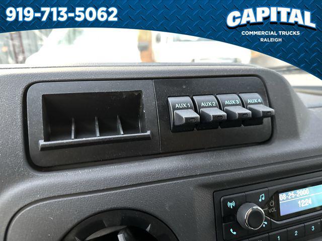 2025 Ford E-350 Cutaway 14FT BOX/SIDE DOOR