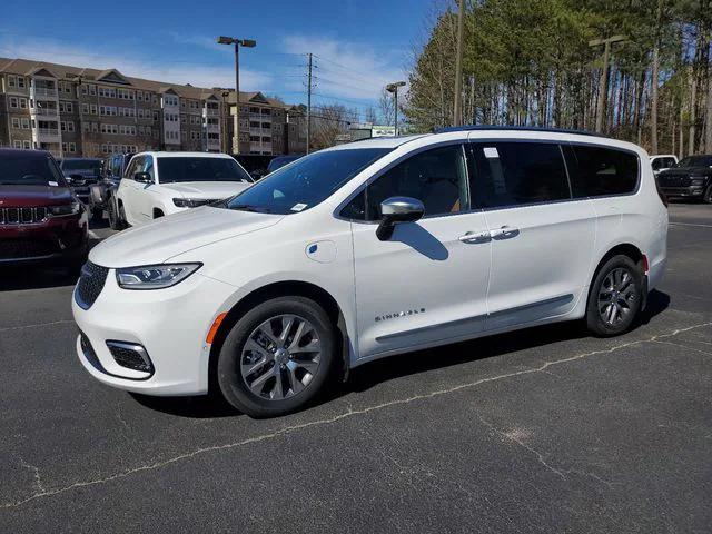 2025 Chrysler Pacifica Hybrid PACIFICA PLUG-IN HYBRID PINNACLE