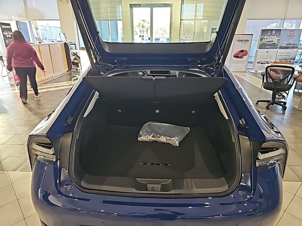 2024 Toyota Prius Prime XSE Premium - Photo 19