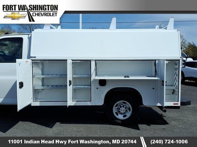 2025 Chevrolet Express Cutaway Work Van