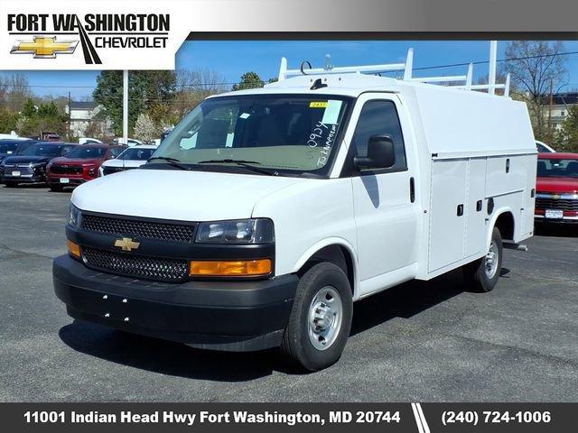 2025 Chevrolet Express Cutaway Work Van