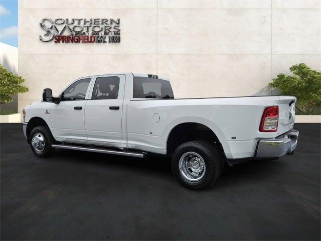2023 RAM 3500 Tradesman Crew Cab 4x4 8 Box 2023 RAM 3500 Tradesman Crew Cab 4x4 8 Box