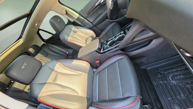 2022 Buick Envision AWD Essence