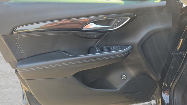 2022 Buick Envision AWD Essence