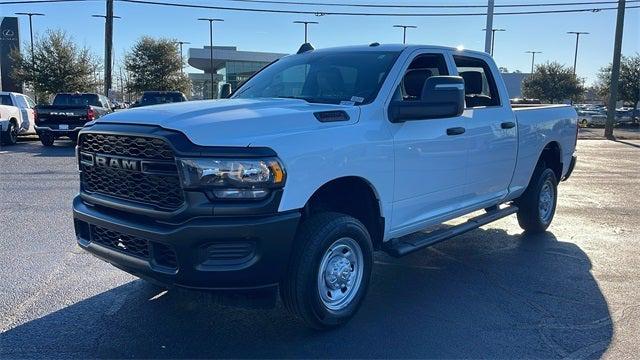 2024 RAM 2500 Tradesman Crew Cab 4x4 64 Box