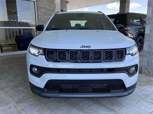 2025 Jeep Compass COMPASS LATITUDE 4X4
