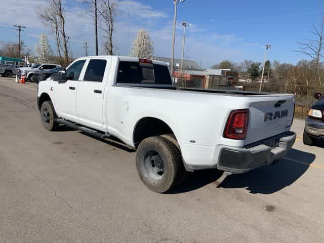 2025 RAM Ram 3500 RAM 3500 TRADESMAN CREW CAB 4X4 8 BOX